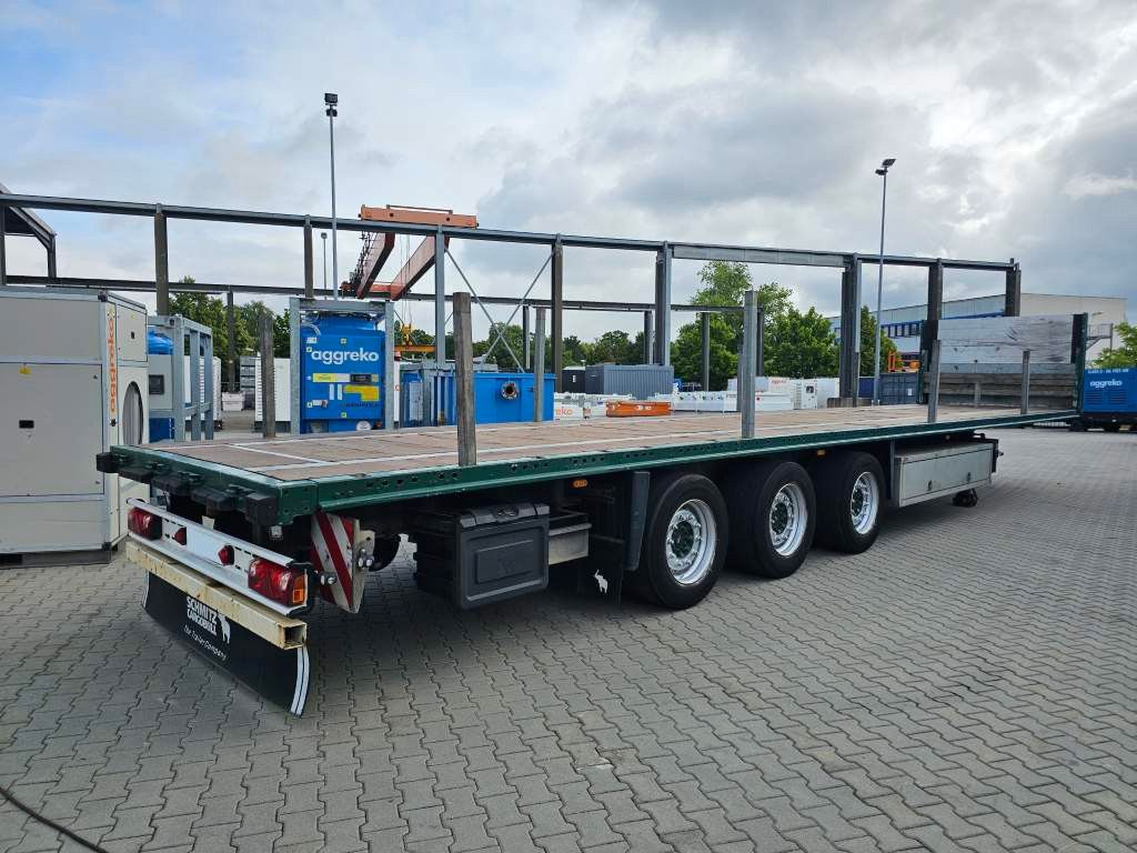 Fahrzeugabbildung Schmitz Cargobull Plateau mit Rungen + Verbreiterungstafeln, Lift