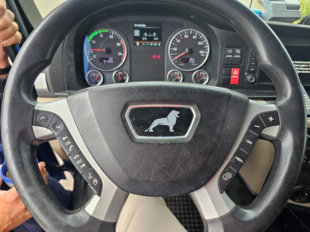 Fahrzeugabbildung MAN 18.460 TGX Standard, Euro 6, Standklima