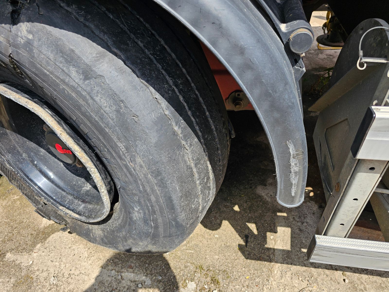 Fahrzeugabbildung Faymonville Cargomax F-S45-1AAf Unfall. 5 Achser