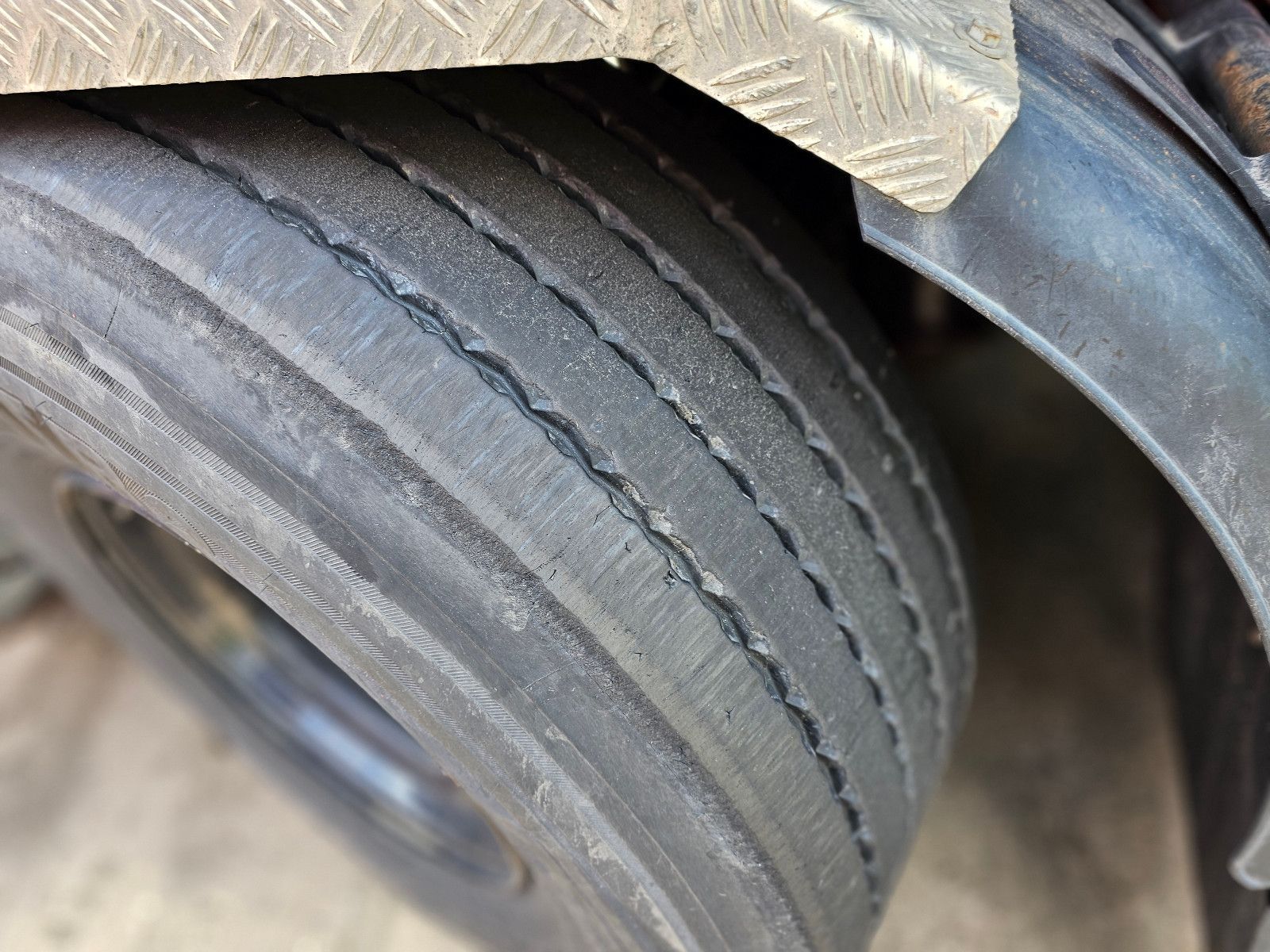 Fahrzeugabbildung Faymonville Cargomax F-S45-1AAf Unfall. 5 Achser