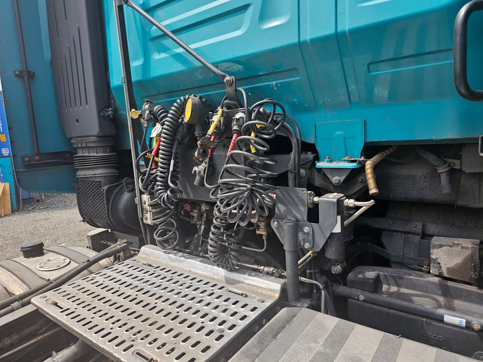 Fahrzeugabbildung Iveco 460 Stralis Hi-Way, CNG, Retrader, 2-Kreis-Hydr.