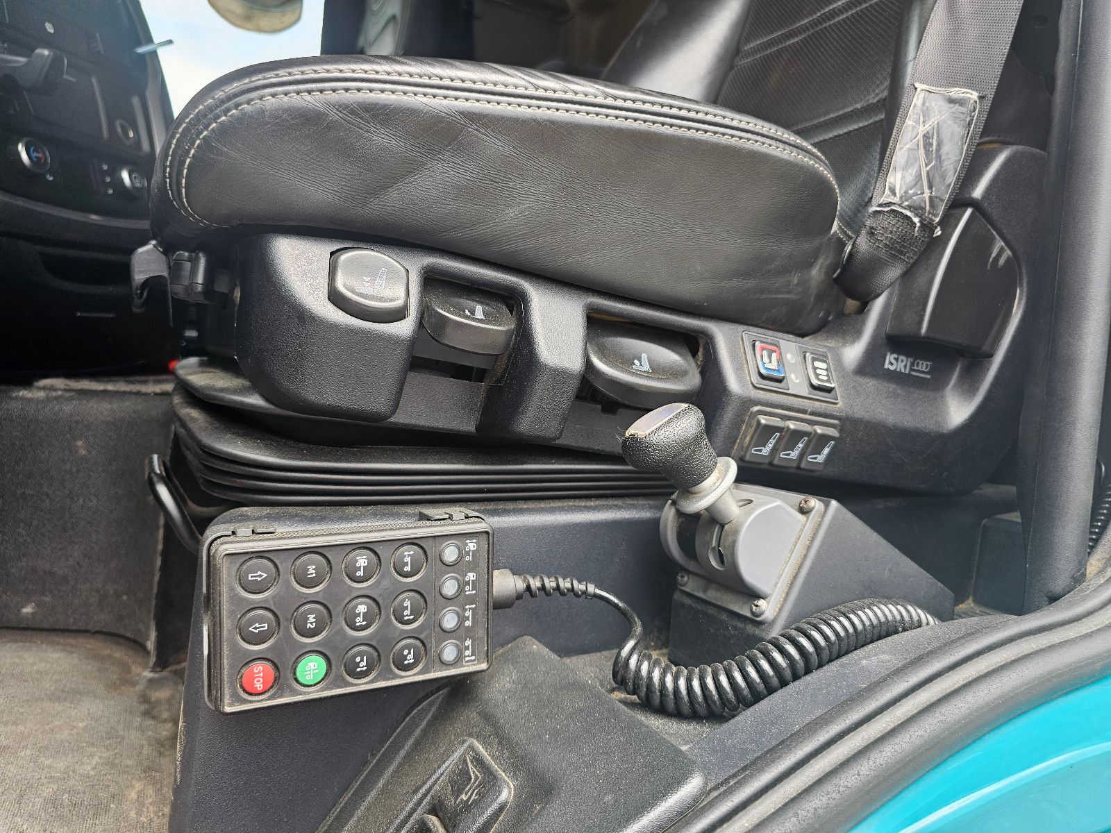 Fahrzeugabbildung Iveco 460 Stralis Hi-Way, CNG, Retrader, 2-Kreis-Hydr.