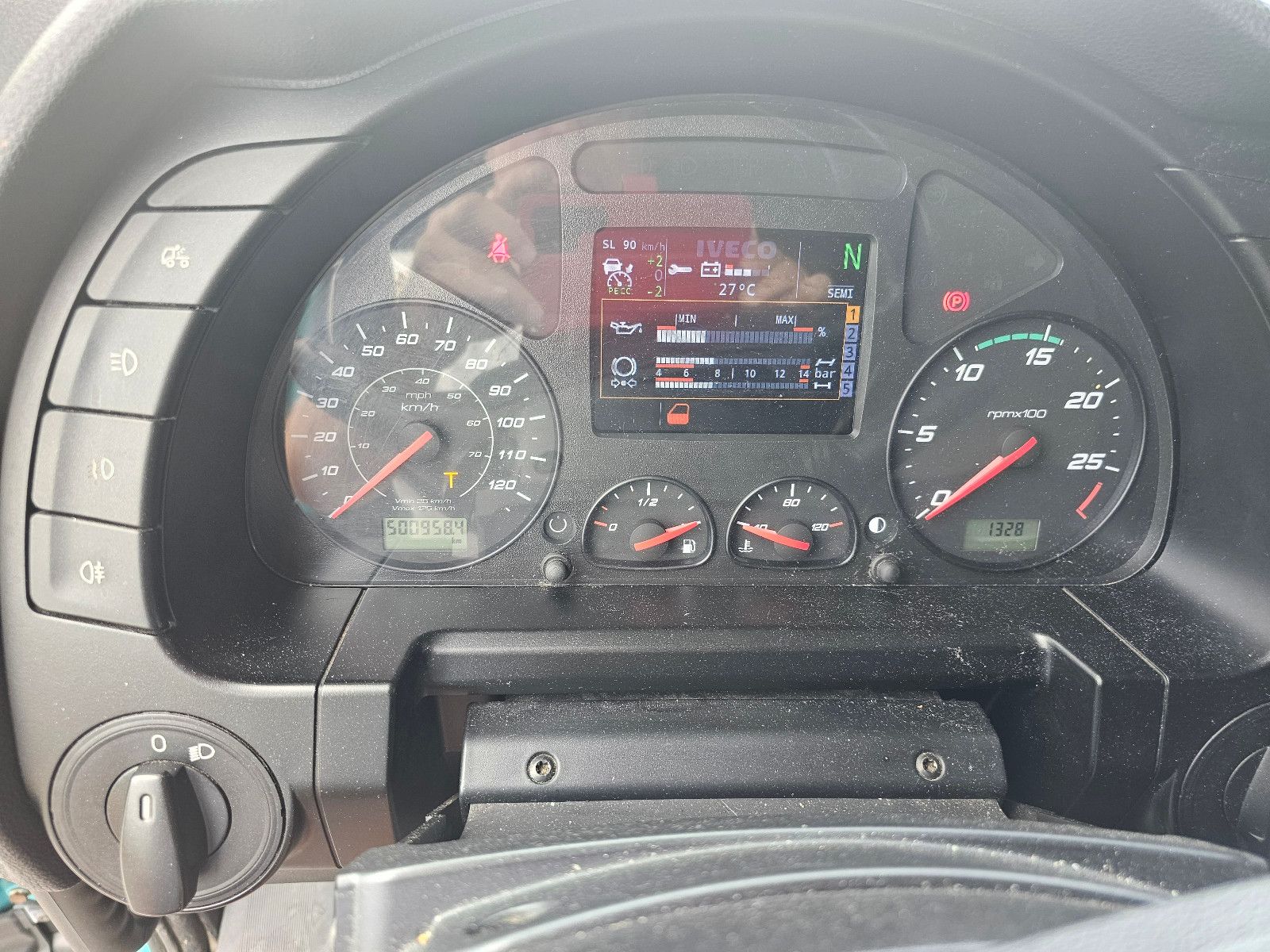 Fahrzeugabbildung Iveco 460 Stralis Hi-Way, CNG, Retrader, 2-Kreis-Hydr.