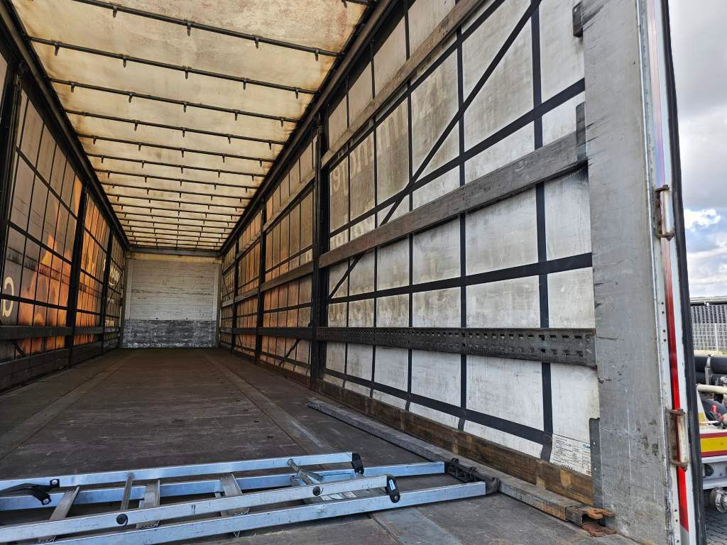 Fahrzeugabbildung Schmitz Cargobull Gardine, Stand,Chassis feuerverzinkt,Zollschnurr