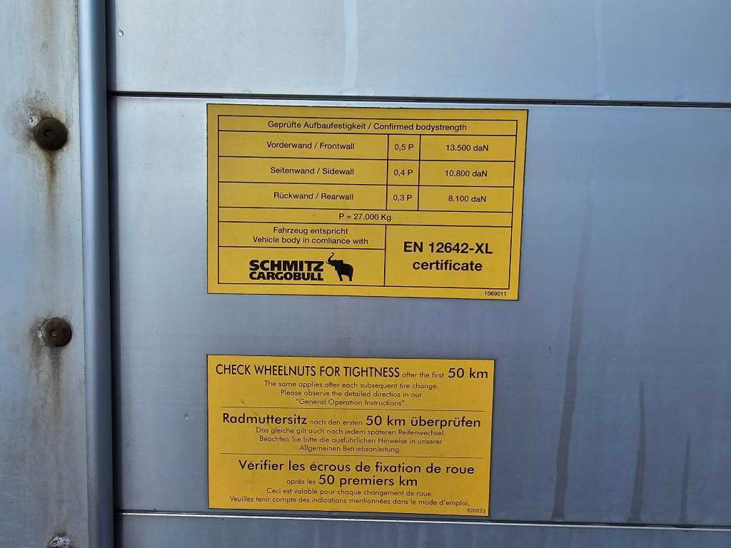 Fahrzeugabbildung Schmitz Cargobull Gardine, Stand,Chassis feuerverzinkt,Zollschnurr