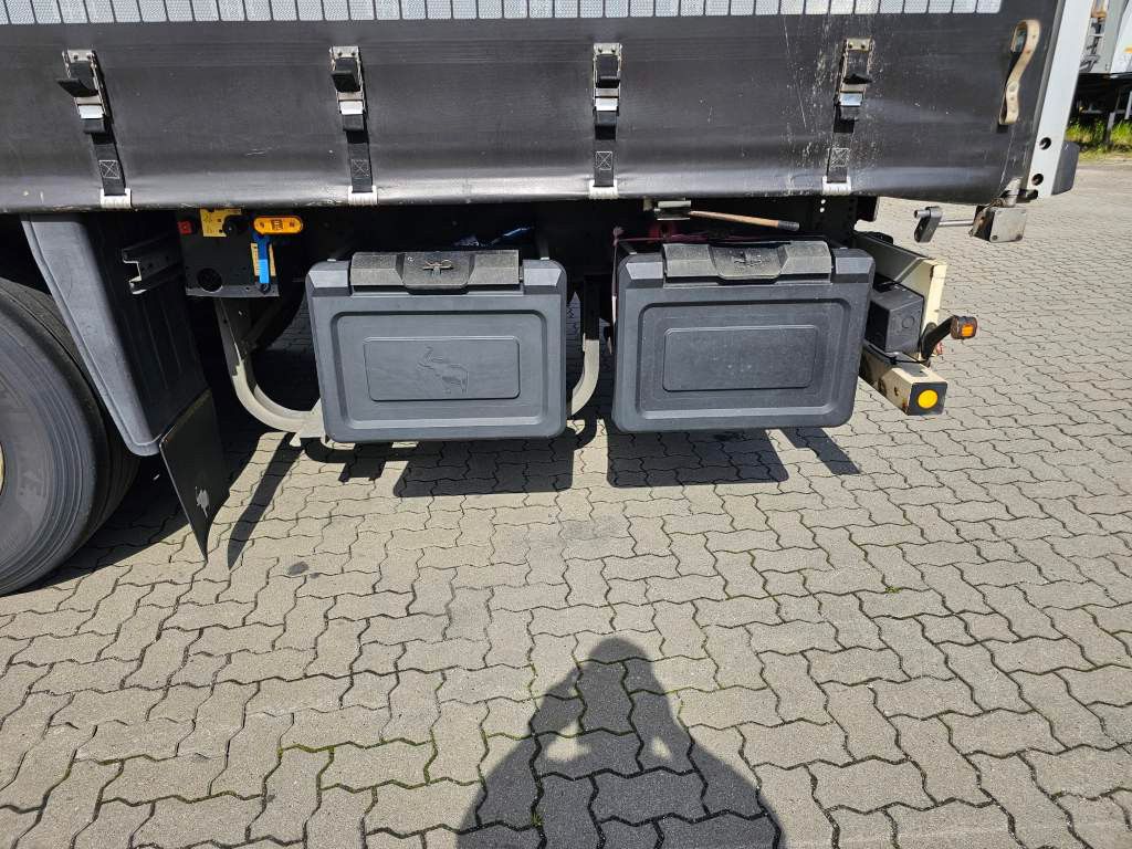 Fahrzeugabbildung Schmitz Cargobull Gardine, Stand,Chassis feuerverzinkt,Zollschnurr