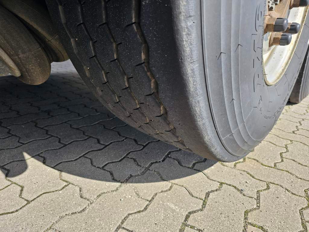Fahrzeugabbildung Schmitz Cargobull Gardine, Stand,Chassis feuerverzinkt,Zollschnurr