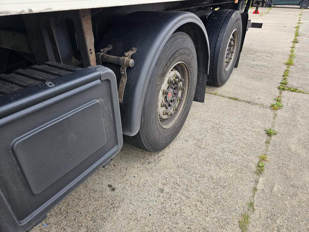 Fahrzeugabbildung Schmitz Cargobull Tiefkühler City Carrier Maxima 1300,2. Lenkachs2