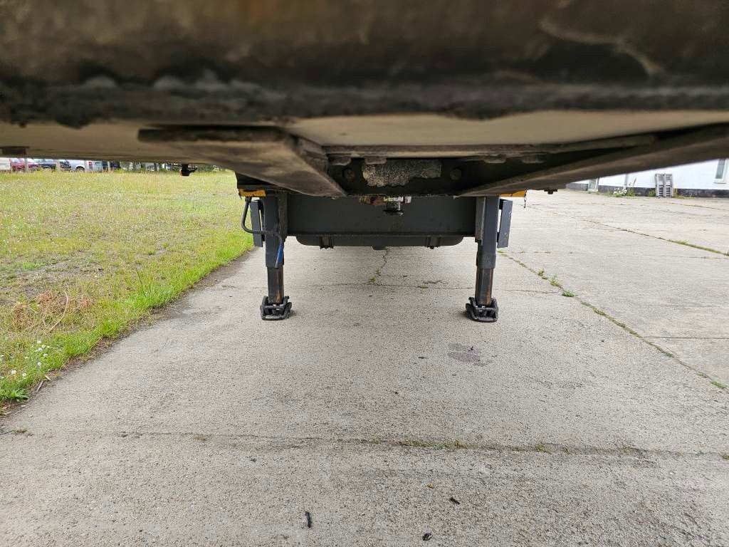Fahrzeugabbildung Schmitz Cargobull Tiefkühler City Carrier Maxima 1300,2. Lenkachs2