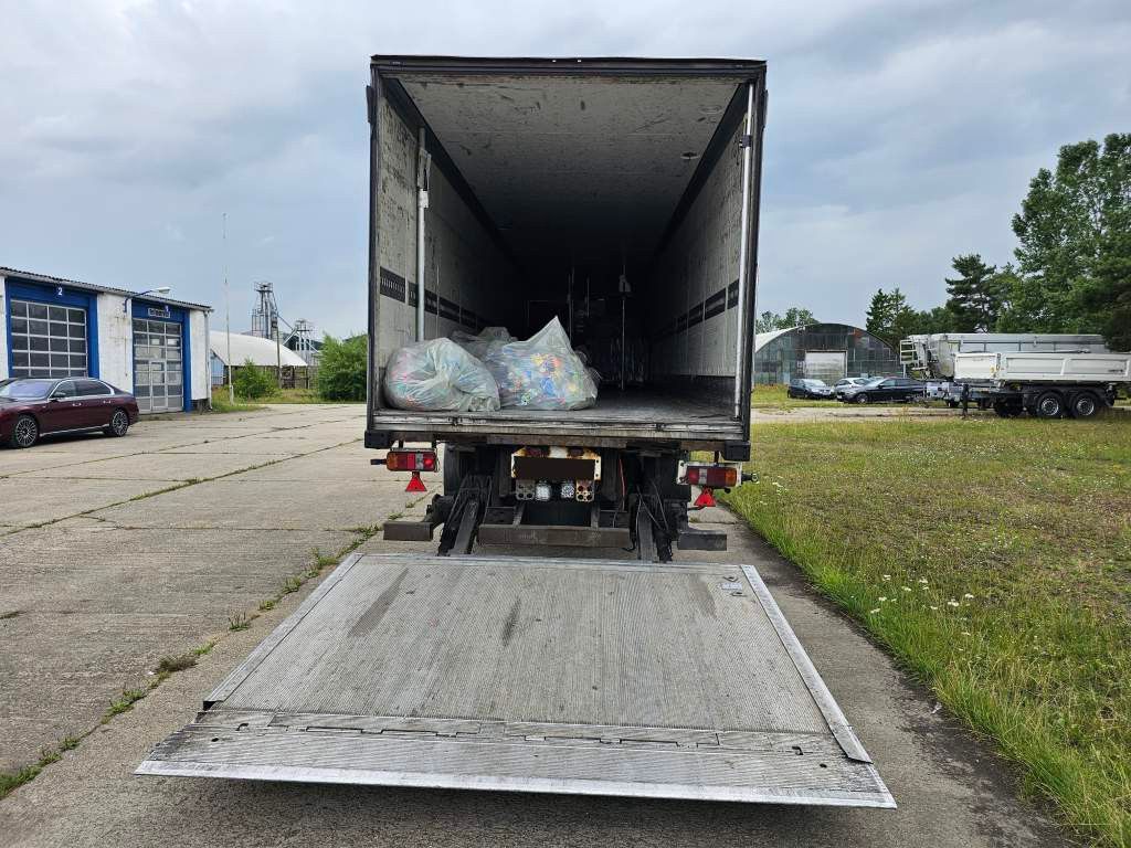 Fahrzeugabbildung Schmitz Cargobull Tiefkühler City Carrier Maxima 1300,2. Lenkachs2