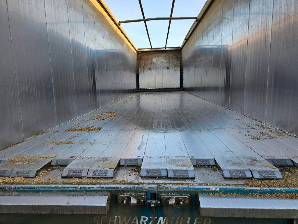 Fahrzeugabbildung Schwarzmüller 58 cbm J-Serie, Funk, Kornschieber 10 mm Boden