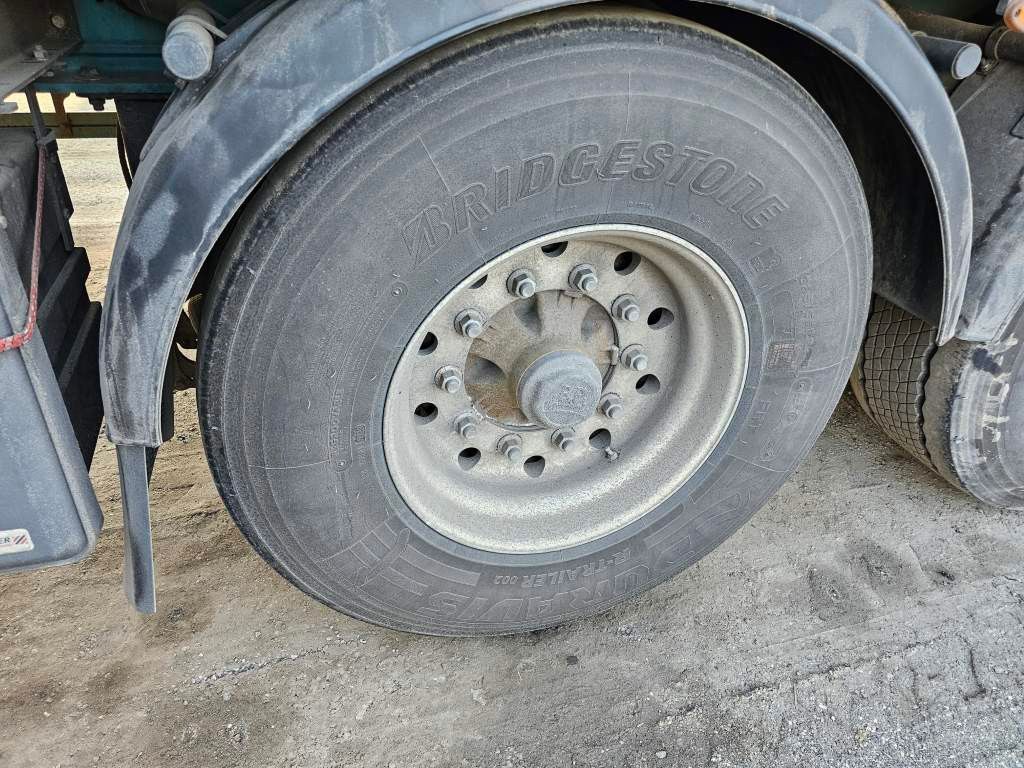 Fahrzeugabbildung Schwarzmüller 58 cbm J-Serie, Funk, Kornschieber 10 mm Boden