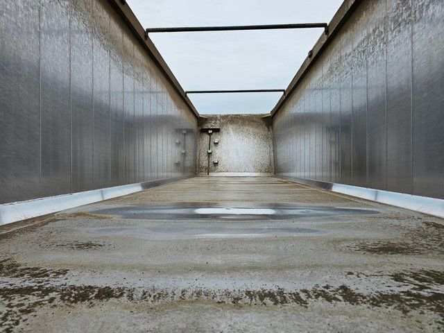 Fahrzeugabbildung Reisch 50 cbm Alumulde, 4.800 Kg leer, Lift, Kornschieb