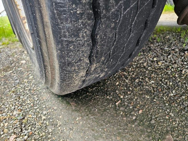 Fahrzeugabbildung Reisch 50 cbm Alumulde, 4.800 Kg leer, Lift, Kornschieb
