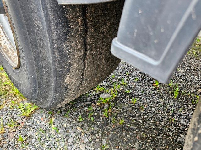 Fahrzeugabbildung Reisch 50 cbm Alumulde, 4.800 Kg leer, Lift, Kornschieb