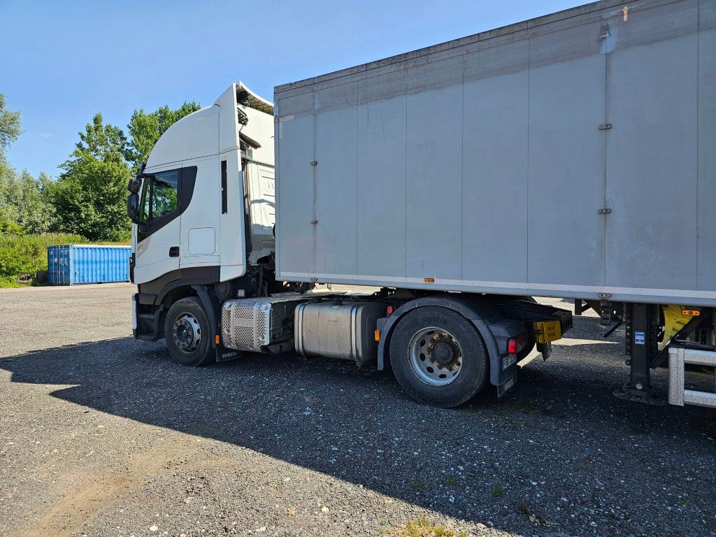 Fahrzeugabbildung Iveco 480 Stralis, Retrader, 2 Kreis-Hydraulik
