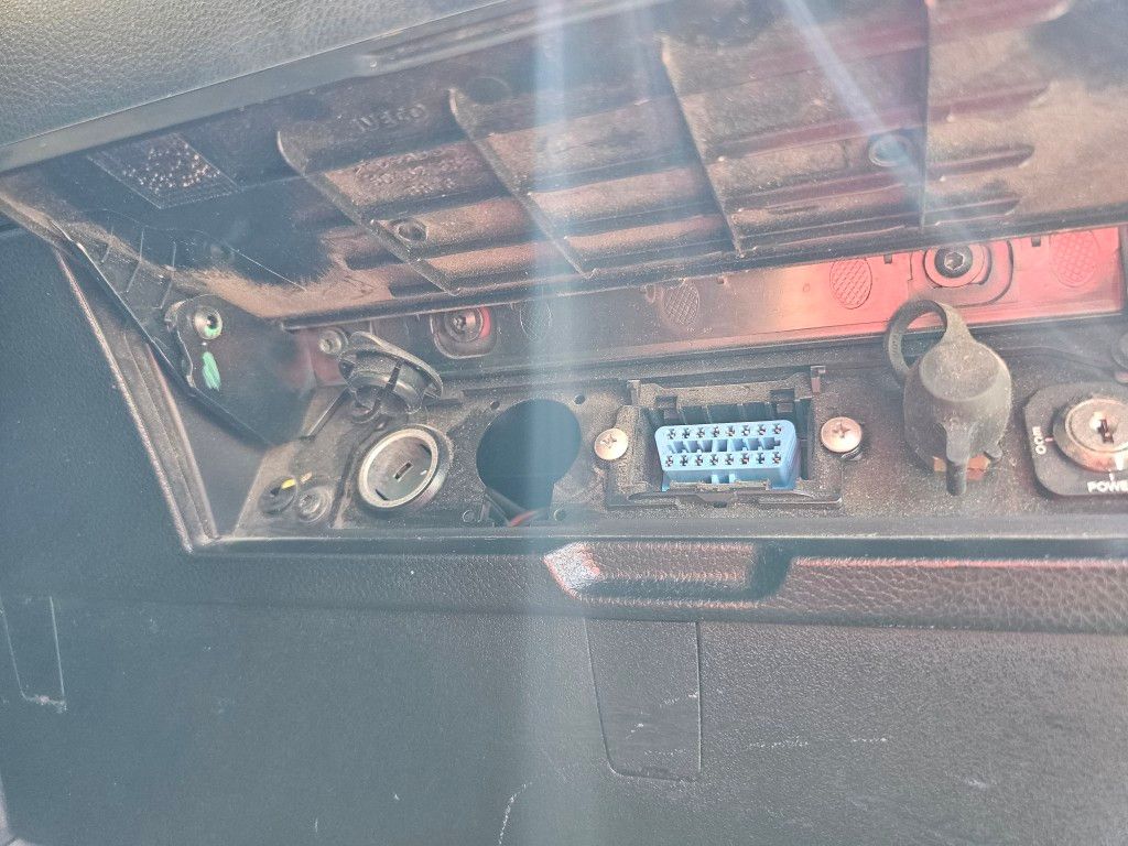 Fahrzeugabbildung Iveco 480 Stralis, Retrader, 2 Kreis-Hydraulik
