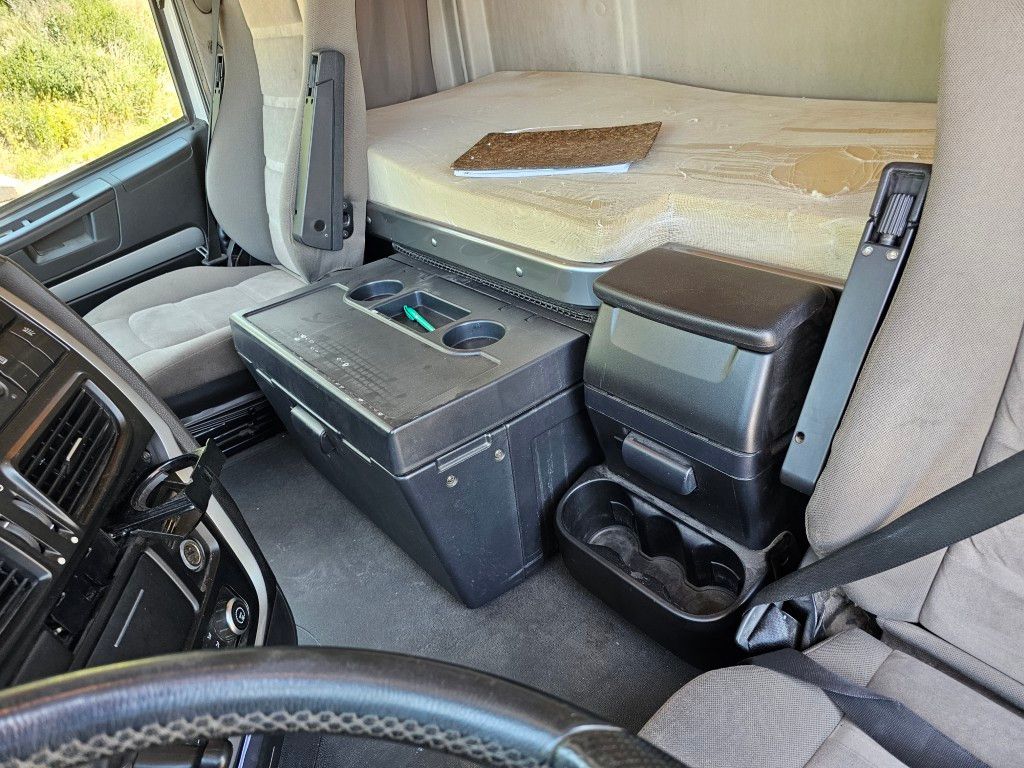 Fahrzeugabbildung Iveco 480 Stralis, Euro 6, 2 Kreishydr, Retarder