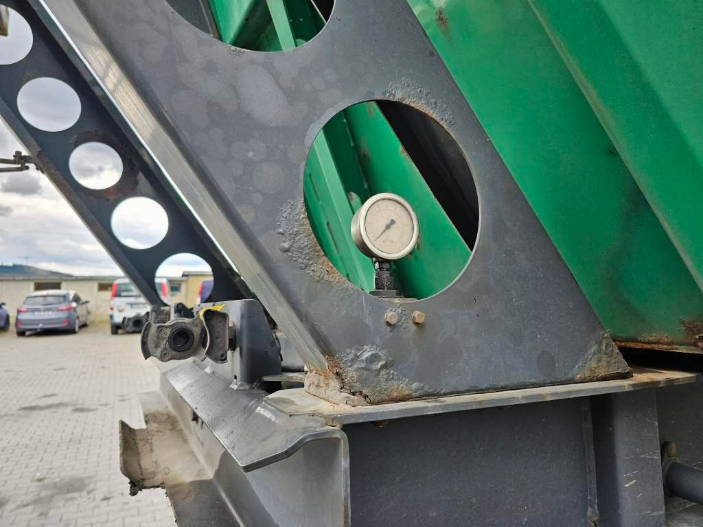 Fahrzeugabbildung Reisch Kloos vormals Reisch 60 cbm Stahlmulde Unfall