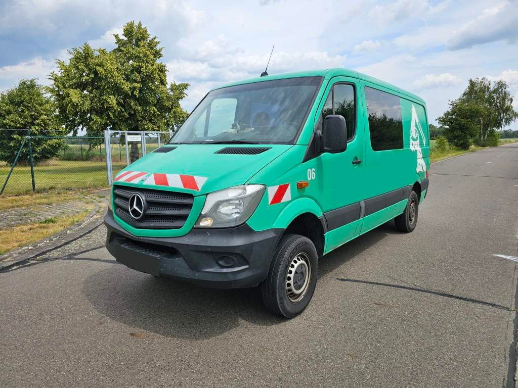 Mercedes-Benz 313 Sprinter 4x4 untersetzt, Klima, 5+1 Sitzer