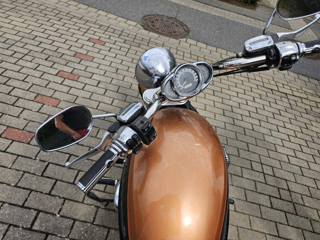 Fahrzeugabbildung Harley-Davidson VR 1 /VRSCA V-Road,VRSCB V-Road
