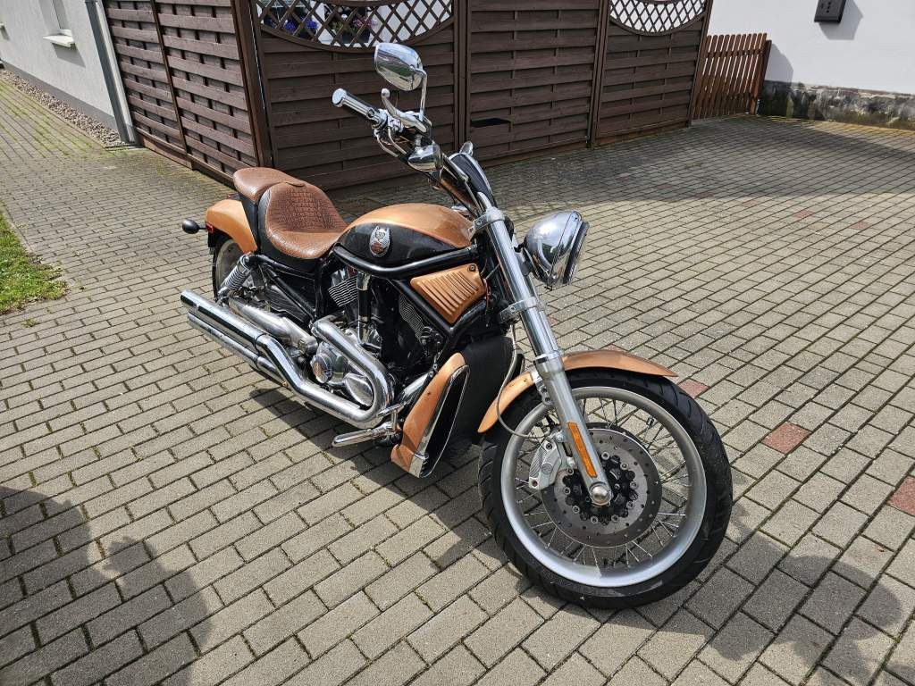 Fahrzeugabbildung Harley-Davidson VR 1 /VRSCA V-Road,VRSCB V-Road