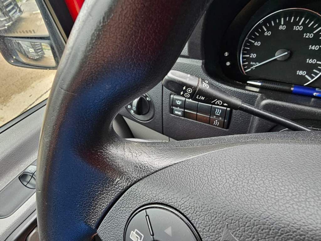 Fahrzeugabbildung Mercedes-Benz 316 lang&hoch, BDF, neuer Motor, kleiner Unfall