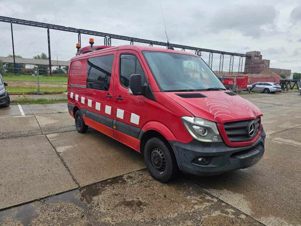 Fahrzeugabbildung Mercedes-Benz 316 lang&hoch, BDF, neuer Motor, kleiner Unfall