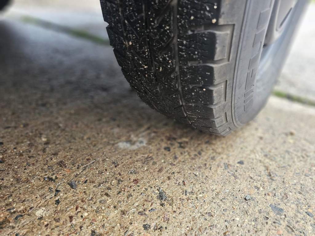 Fahrzeugabbildung Mercedes-Benz 316 lang&hoch, BDF, neuer Motor, kleiner Unfall