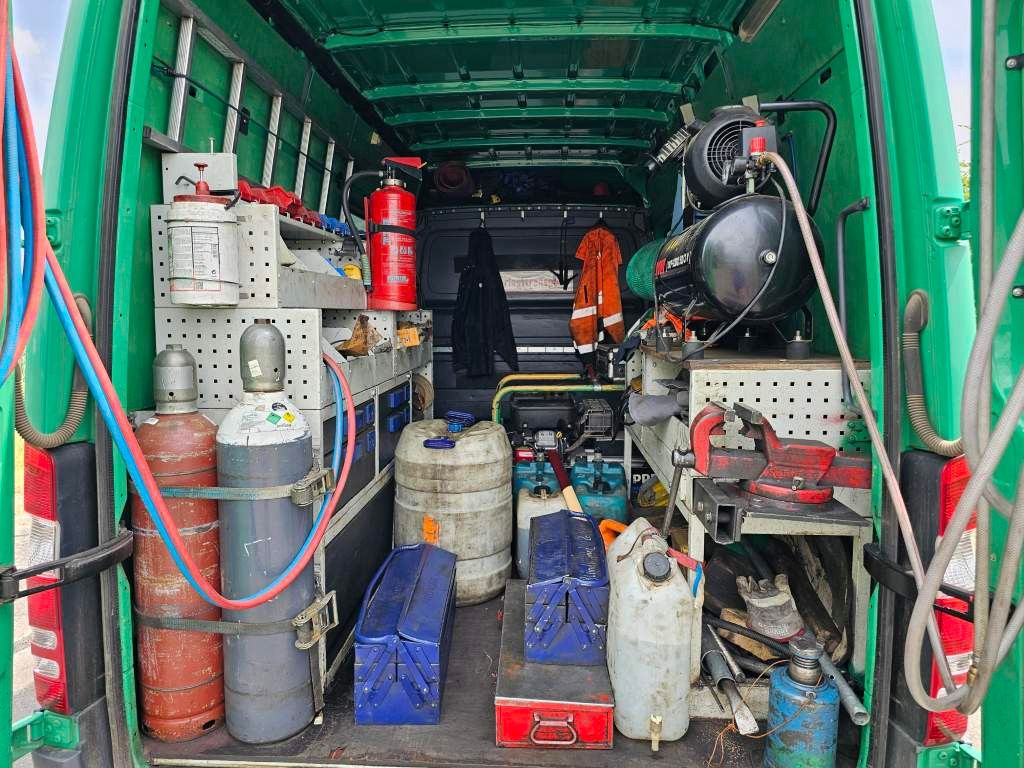 Fahrzeugabbildung Mercedes-Benz Sprinter 3,5 to, 313, 4 x 4 untersetzt, 6 Gang