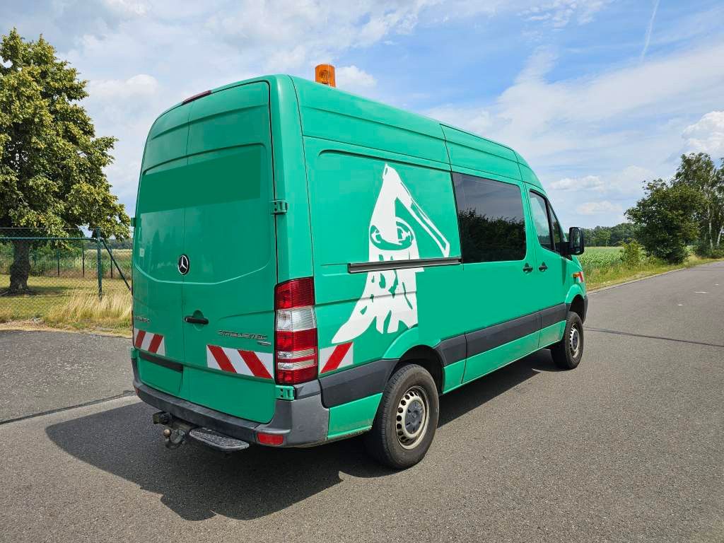 Fahrzeugabbildung Mercedes-Benz Sprinter 3,5 to, 313, 4 x 4 untersetzt, 6 Gang