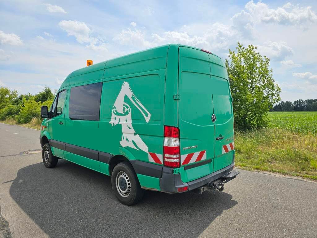 Fahrzeugabbildung Mercedes-Benz Sprinter 3,5 to, 313, 4 x 4 untersetzt, 6 Gang