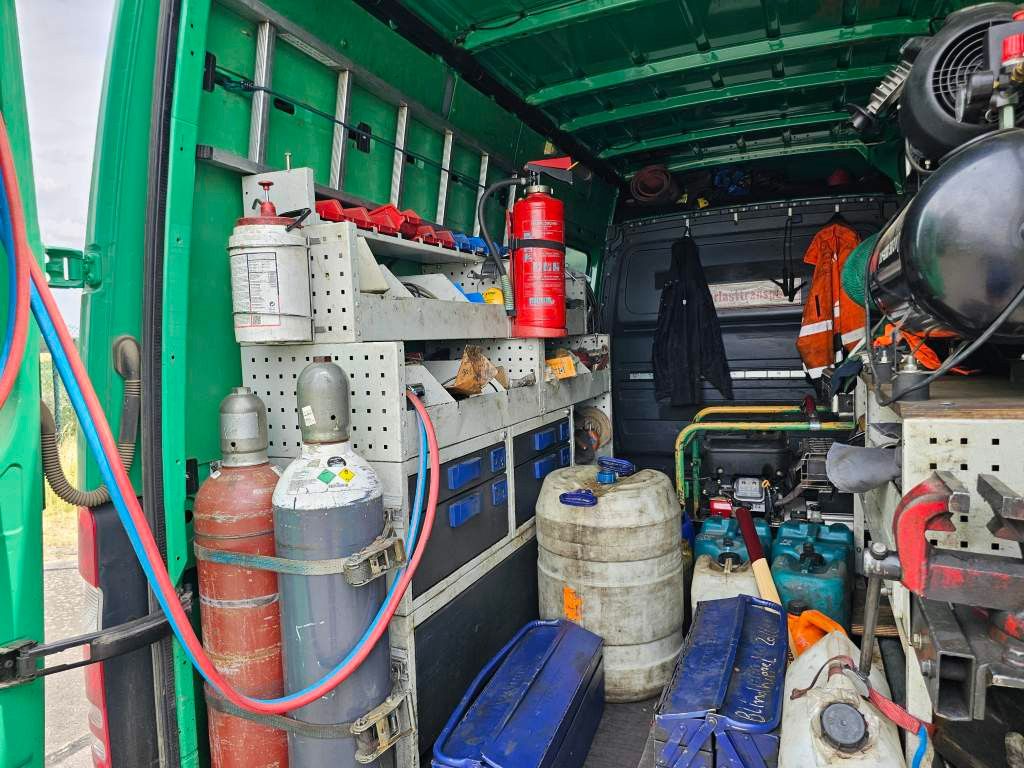 Fahrzeugabbildung Mercedes-Benz Sprinter 3,5 to, 313, 4 x 4 untersetzt, 6 Gang