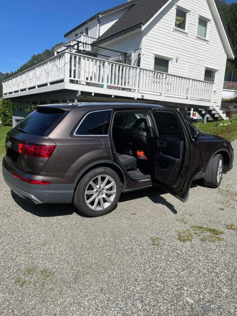 Fahrzeugabbildung Audi Q7 50 TDI quattro tiptronic