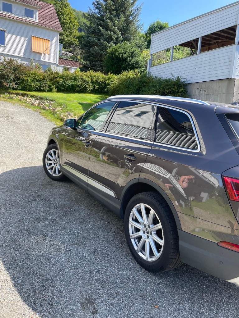 Fahrzeugabbildung Audi Q7 50 TDI quattro tiptronic