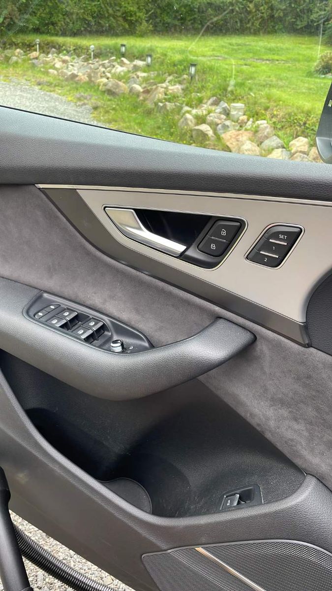 Fahrzeugabbildung Audi Q7 50 TDI quattro tiptronic