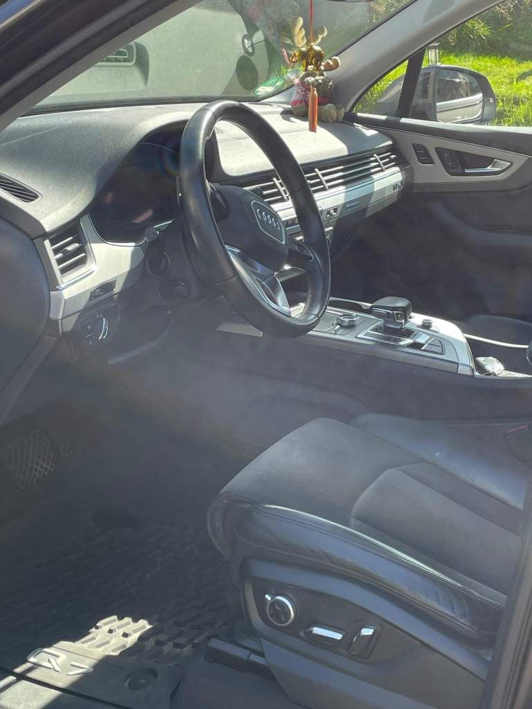 Fahrzeugabbildung Audi Q7 50 TDI quattro tiptronic