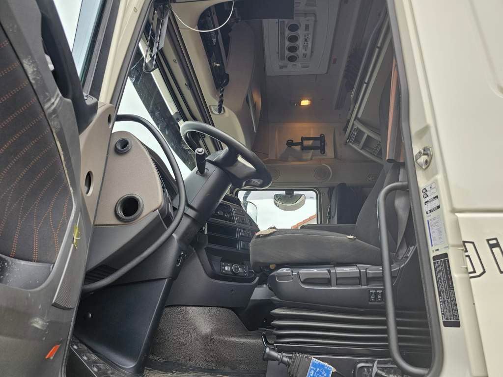 Fahrzeugabbildung DAF XF 530 SSC, Kipphydraulik, ZF Intarder