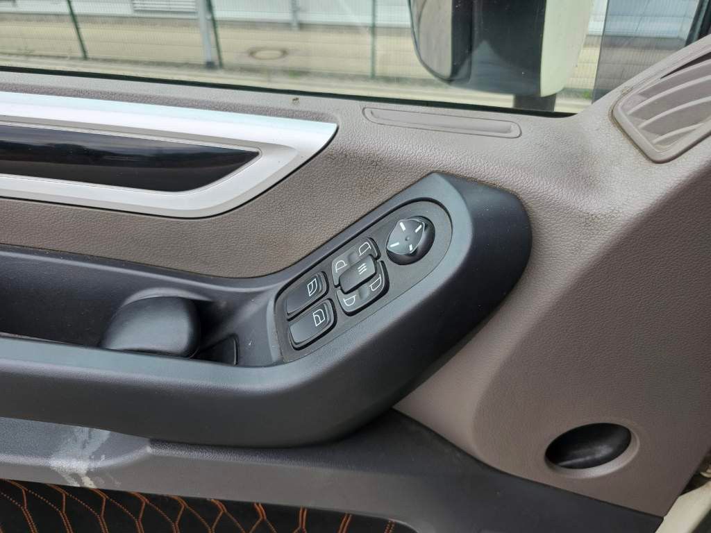 Fahrzeugabbildung DAF XF 530 SSC, Kipphydraulik, ZF Intarder