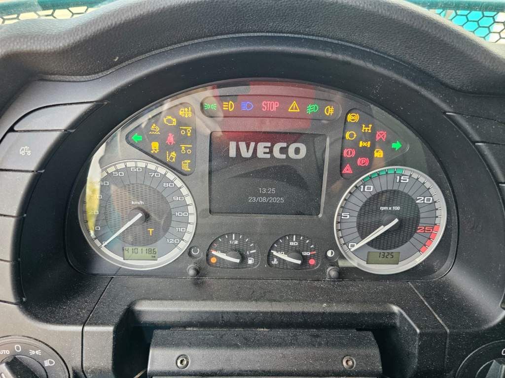 Fahrzeugabbildung Iveco 460 S-Way, 2-Kreis-Hydraulik, Standklima
