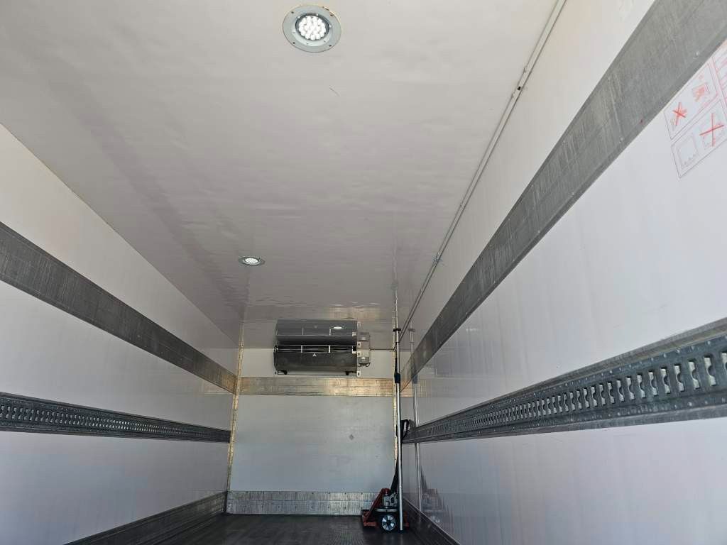 Fahrzeugabbildung DAF LF260 FA Tiefkühler, Lamberet, LBW+Türen