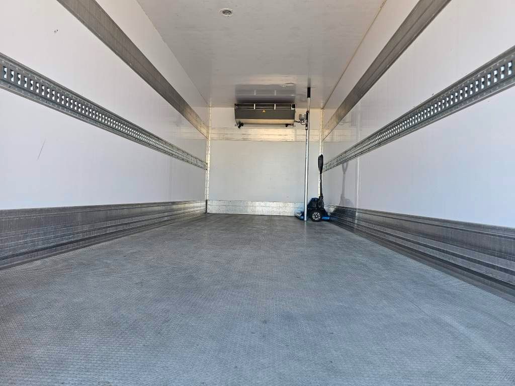 Fahrzeugabbildung DAF LF 260 FA, Tiefkühler, Lamberet, LBW+Türen