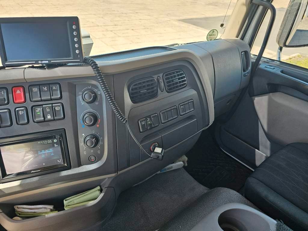 Fahrzeugabbildung DAF LF 260 FA, Tiefkühler, Lamberet, LBW+Türen