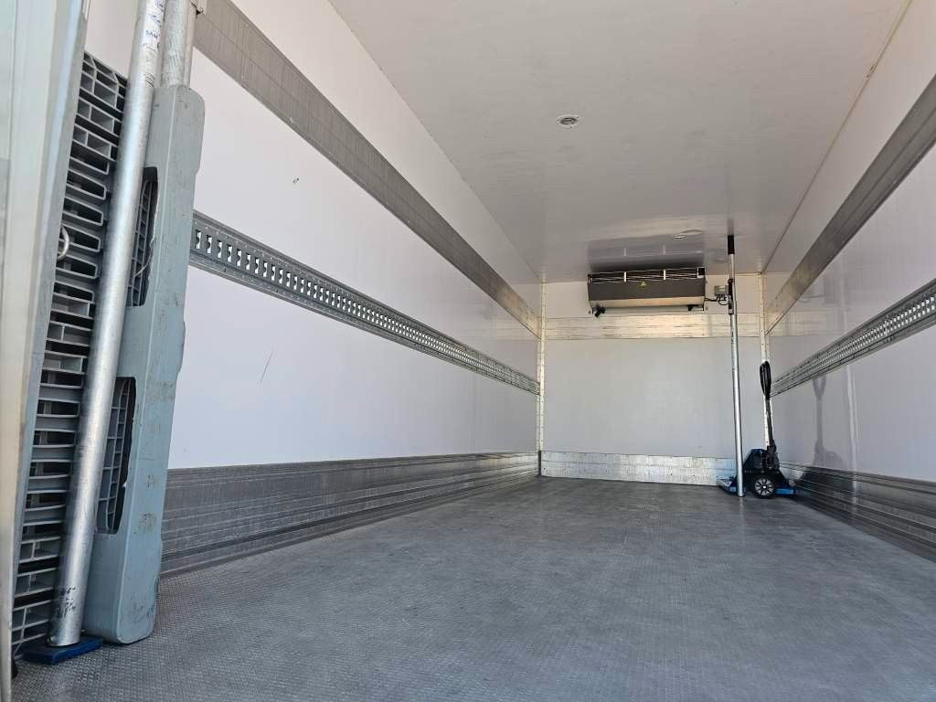 Fahrzeugabbildung DAF LF 260 FA, Tiefkühler, Lamberet, LBW+Türen
