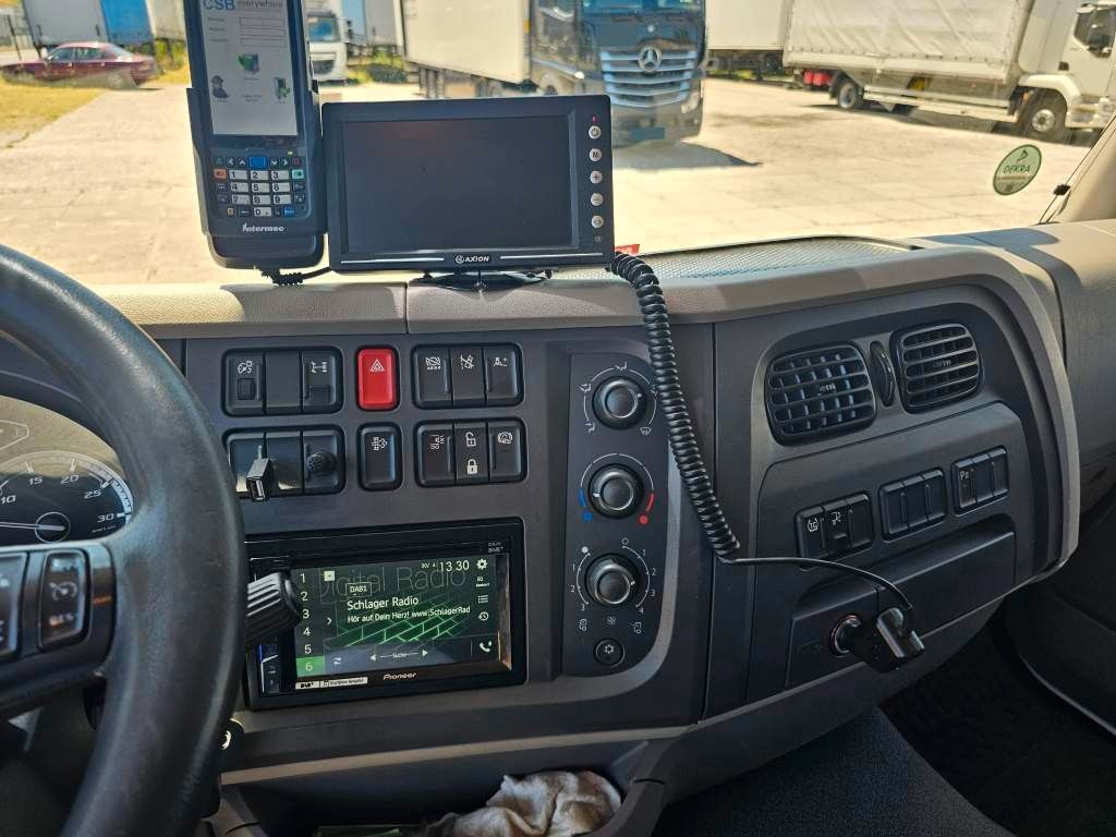 Fahrzeugabbildung DAF LF260 FA Tiefkühler mit LBW+Türen