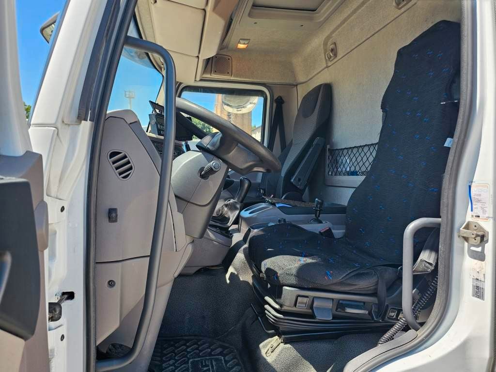 Fahrzeugabbildung DAF LF 220 Tiefkühler, LBW + Türen, Handschalter