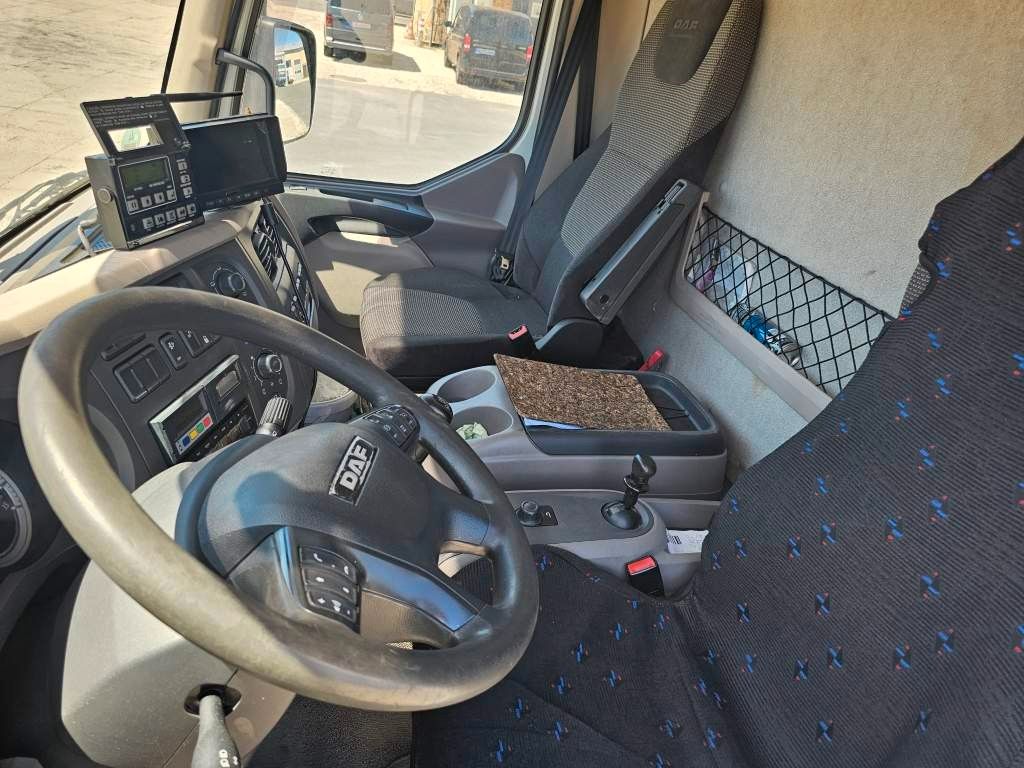 Fahrzeugabbildung DAF LF 220 Tiefkühler, LBW + Türen, Handschalter