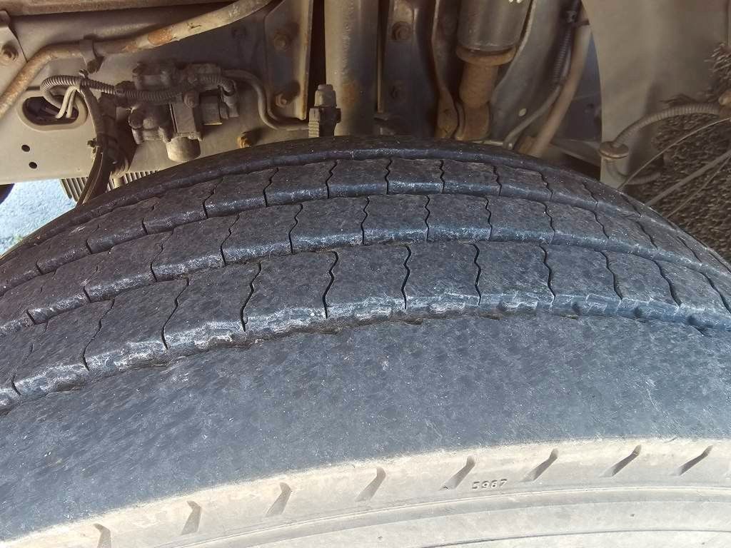 Fahrzeugabbildung DAF LF 220 Tiefkühler, LBW + Türen, Handschalter