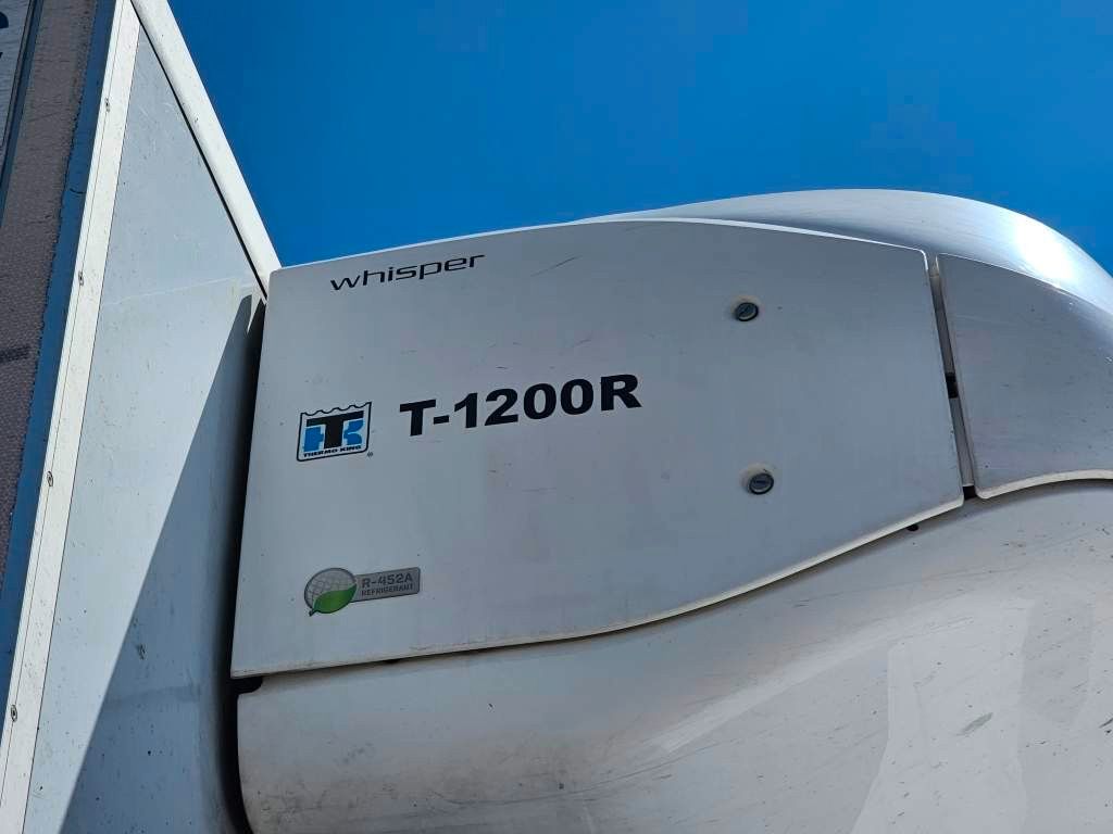 Fahrzeugabbildung Mercedes-Benz 1524 Tiefkühler mit Türen + Ladebordwand