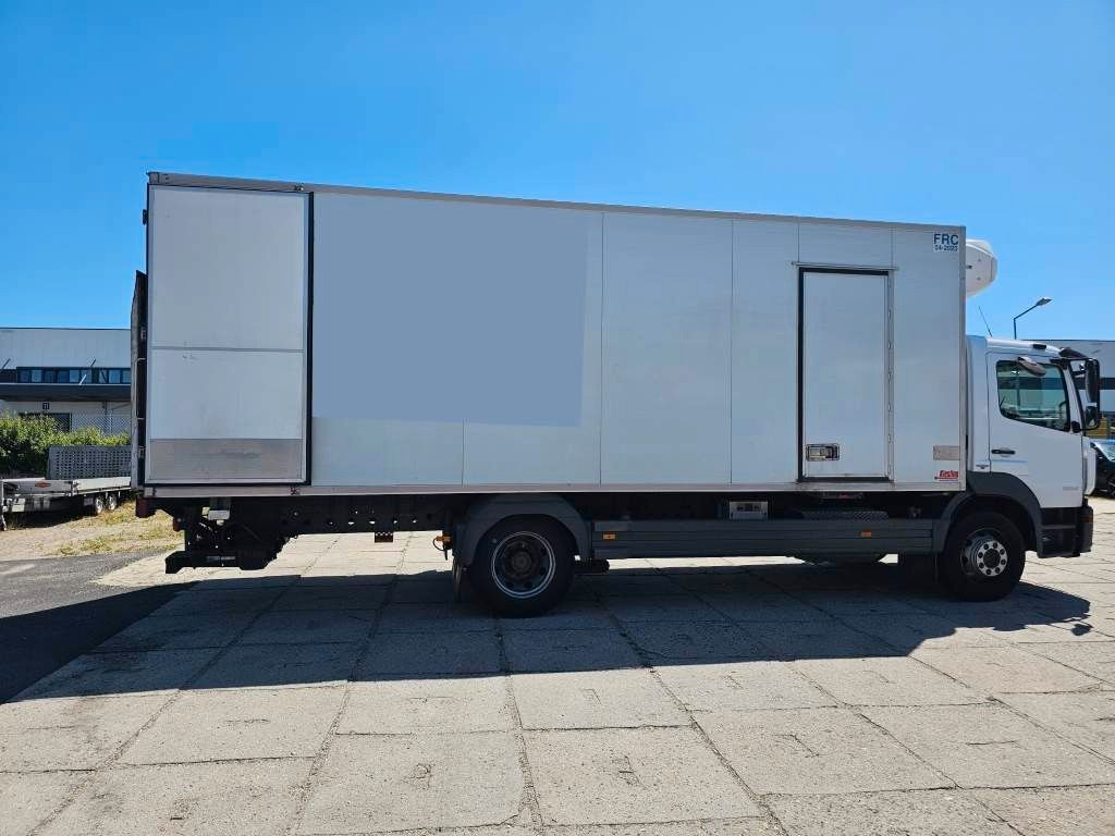 Fahrzeugabbildung Mercedes-Benz 1524 Tiefkühler mit Türen + Ladebordwand